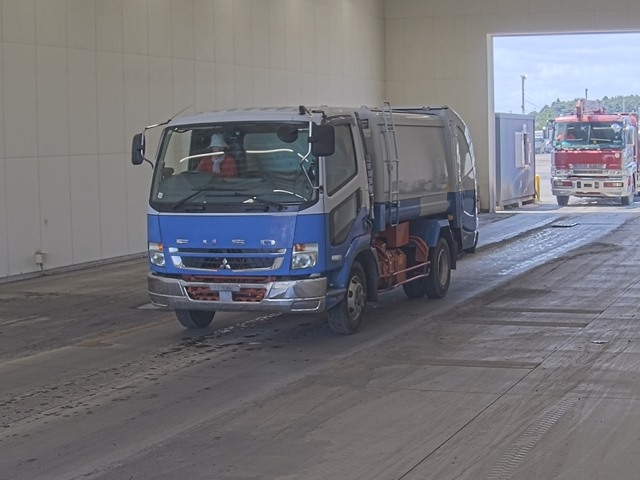 MITSUBISHI FUSO FIGHTER