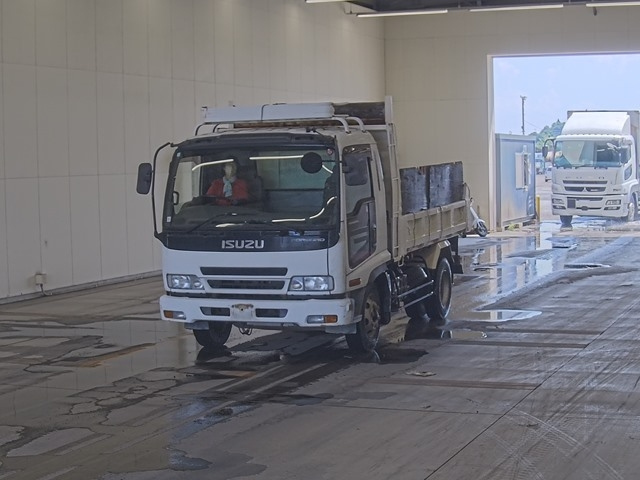 ISUZU FORWARD