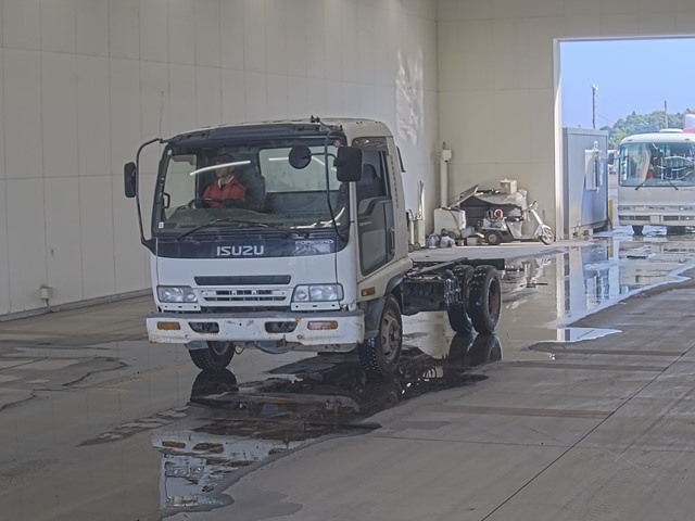 ISUZU FORWARD