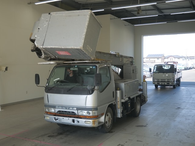 MITSUBISHI CANTER