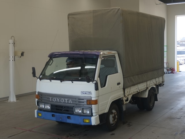 TOYOTA DYNA