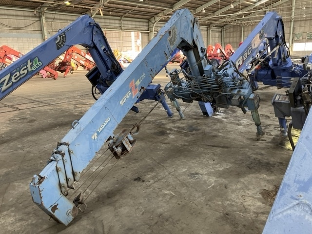TADANO CRANE