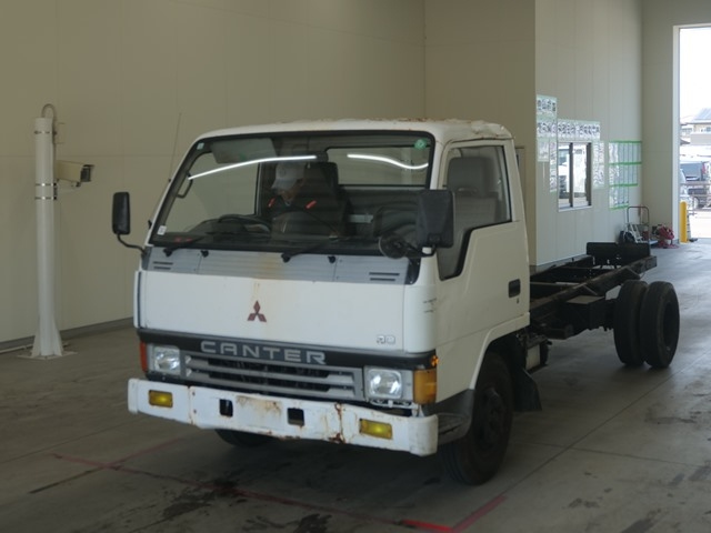 MITSUBISHI CANTER