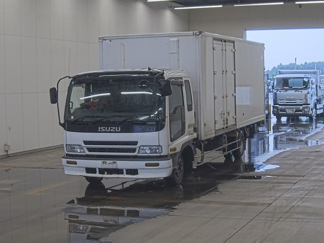 ISUZU FORWARD