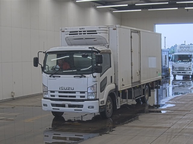 ISUZU FORWARD