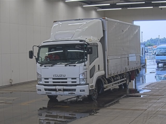 ISUZU FORWARD