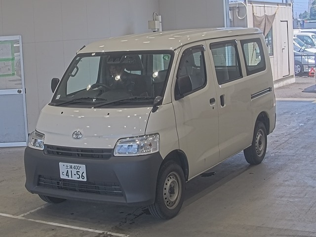 TOYOTA TOWN ACE VAN