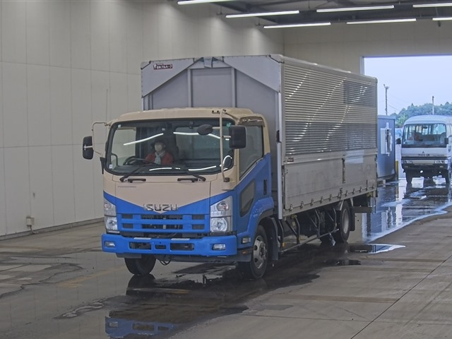ISUZU FORWARD