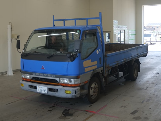 MITSUBISHI CANTER