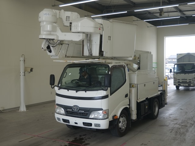 TOYOTA DYNA