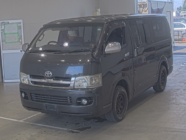 TOYOTA REGIUS ACE VAN