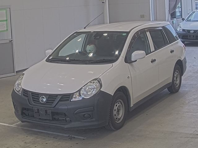 NISSAN AD