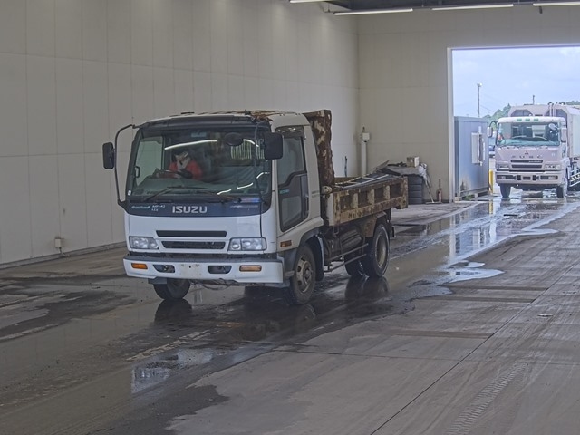 ISUZU FORWARD