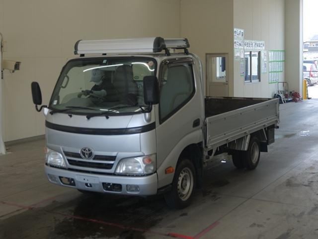 TOYOTA DYNA