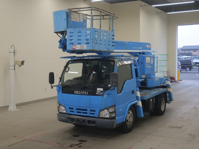 ISUZU ELF