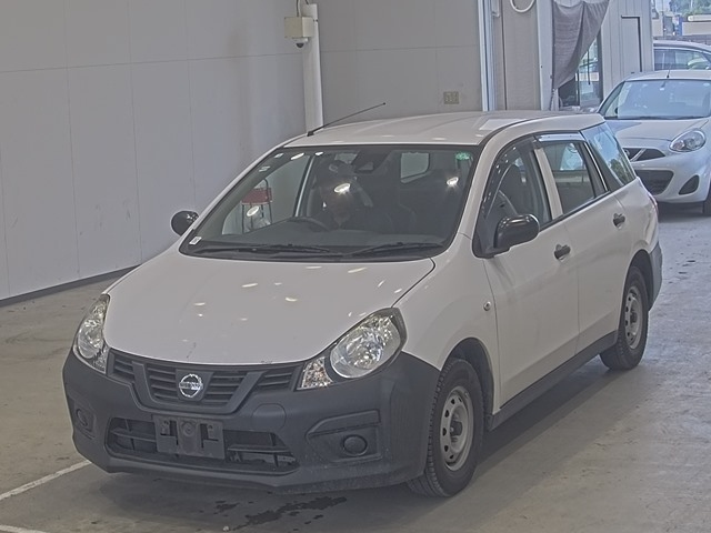 NISSAN AD