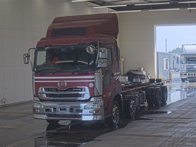 NISSAN UD SERIES