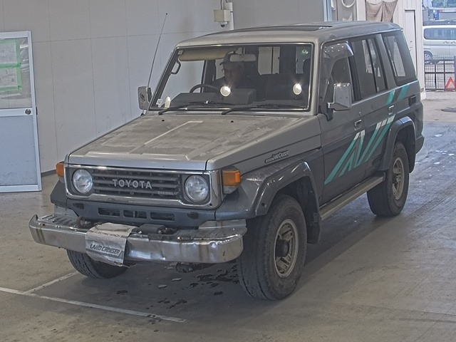 TOYOTA LAND CRUISER