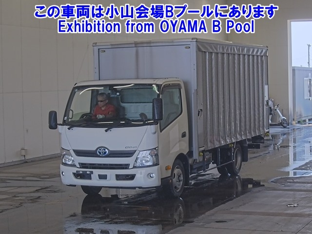 TOYOTA DYNA