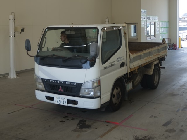 MITSUBISHI CANTER