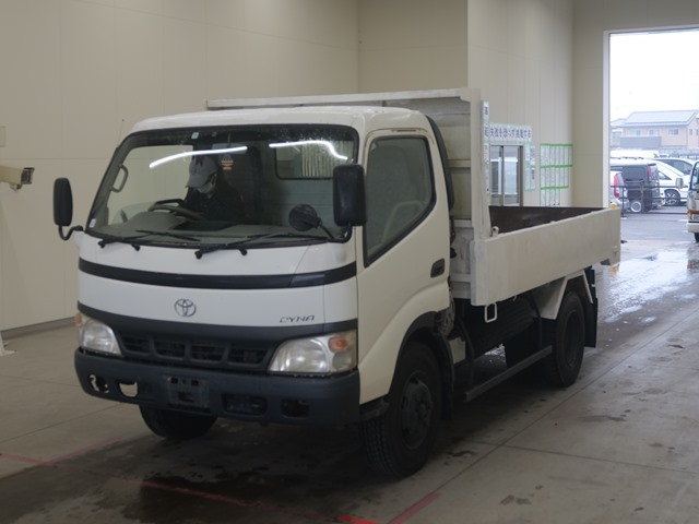 TOYOTA DYNA