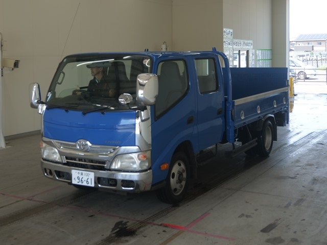TOYOTA DYNA