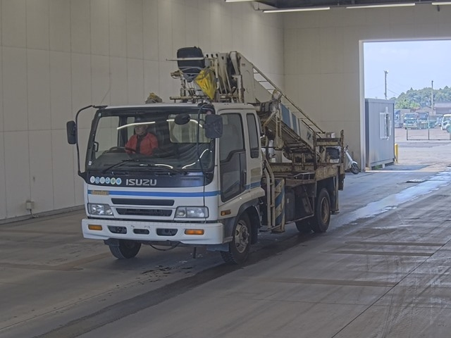 ISUZU FORWARD