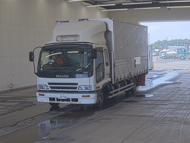 ISUZU FORWARD