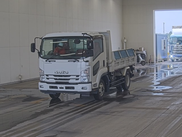 ISUZU FORWARD