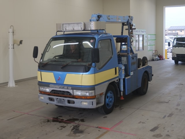 MITSUBISHI CANTER
