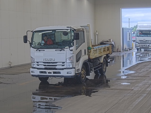 ISUZU FORWARD