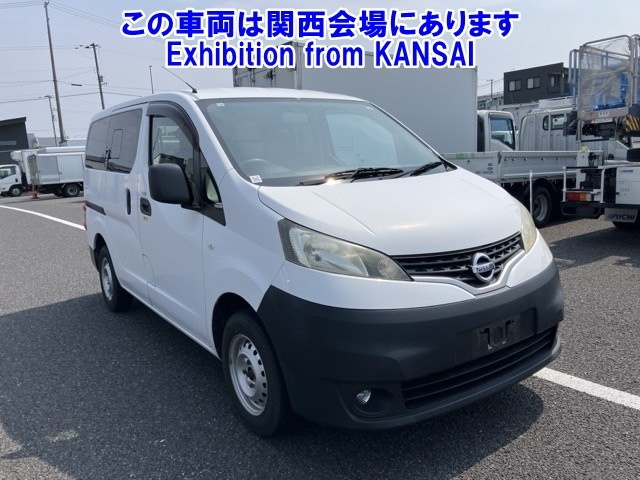 NISSAN NV200