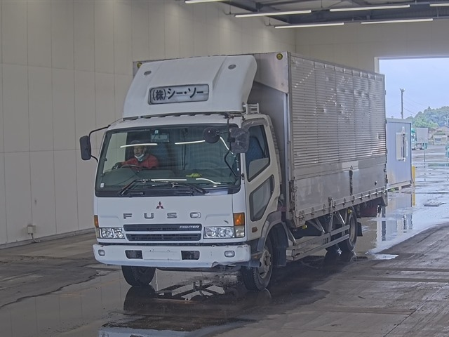 MITSUBISHI FUSO FIGHTER