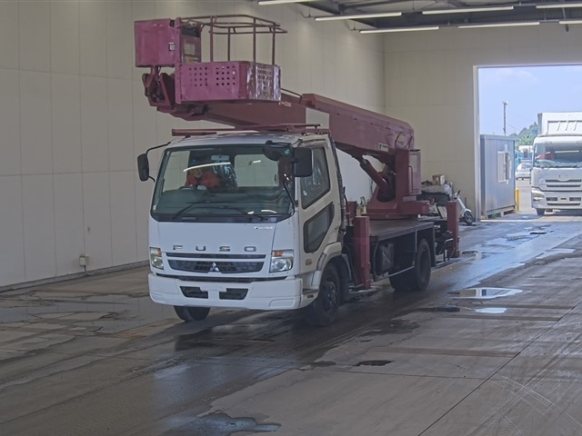 MITSUBISHI FUSO FIGHTER