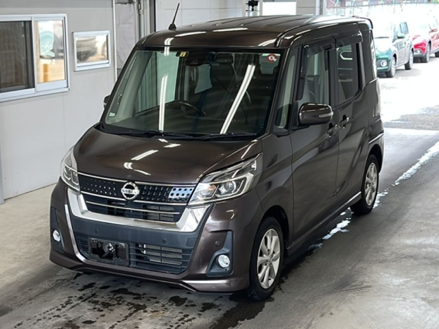 NISSAN DAYZ ROOX