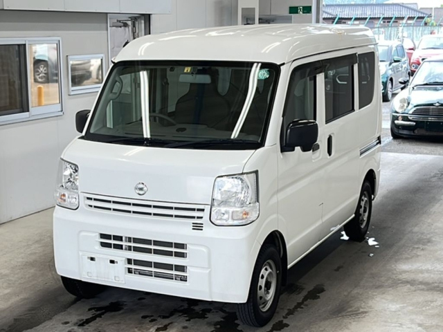 NISSAN CLIPPER VAN