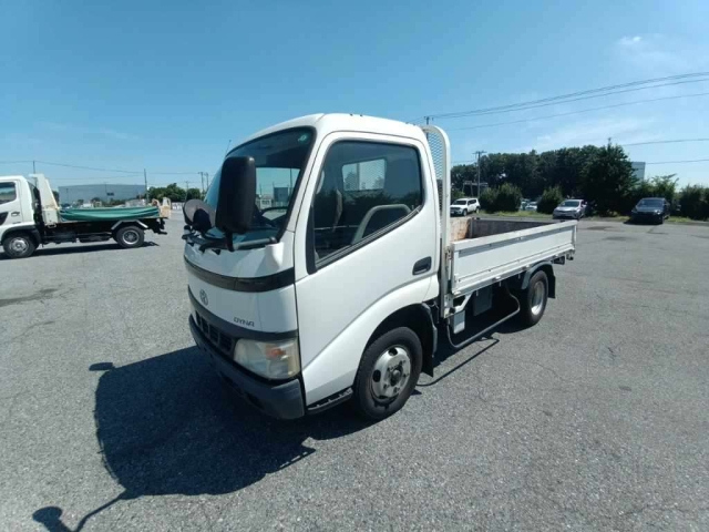 TOYOTA DYNA