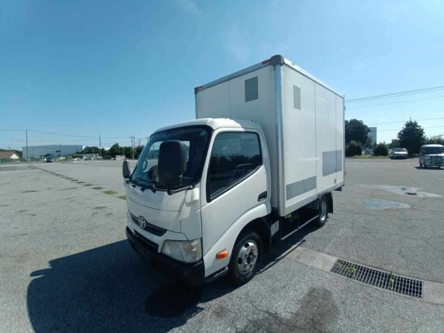 TOYOTA DYNA