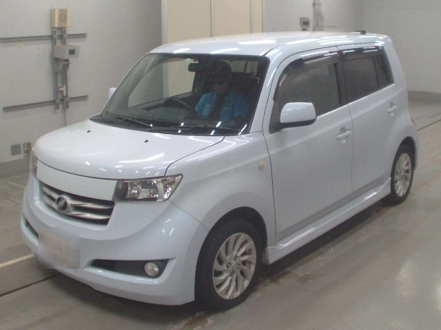TOYOTA BB