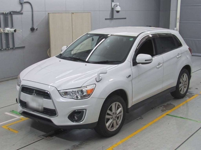 MITSUBISHI RVR