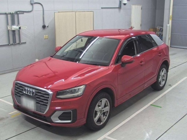 AUDI Q2
