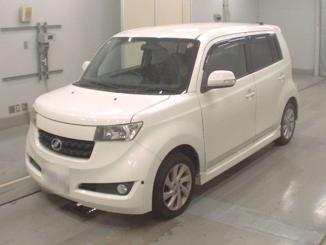 TOYOTA BB