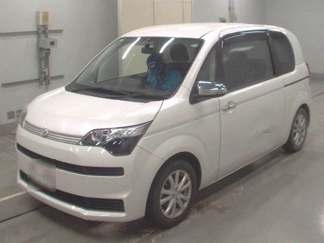 TOYOTA SPADE