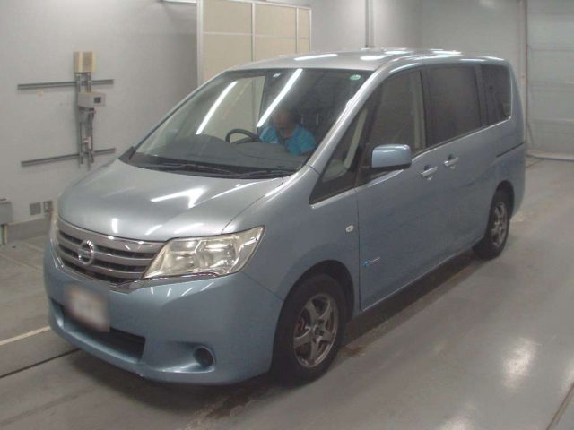 NISSAN SERENA