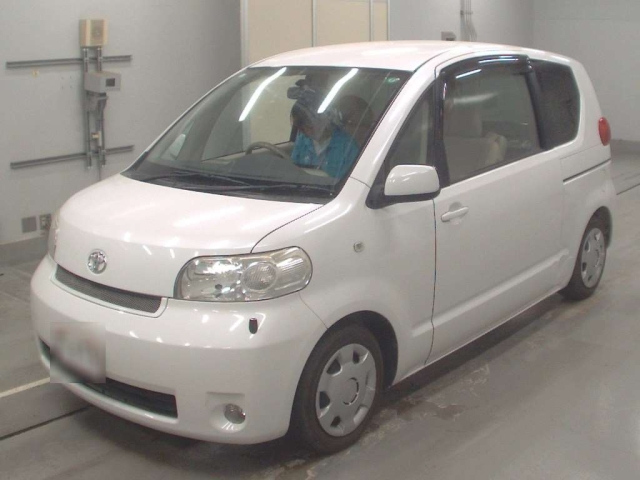 TOYOTA PORTE