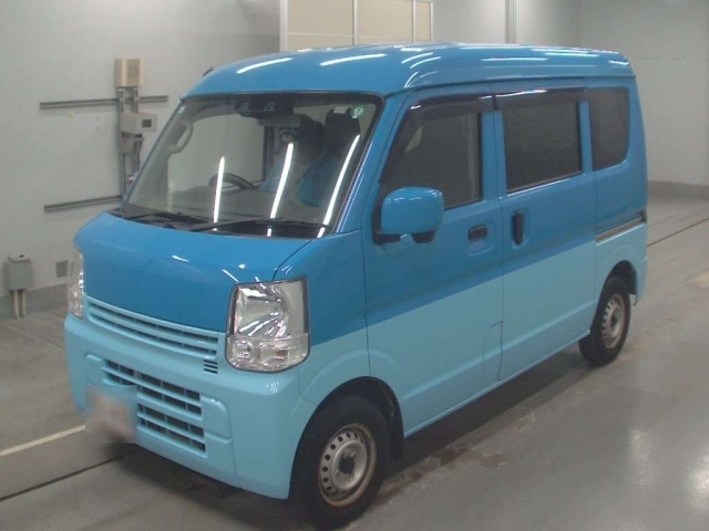 NISSAN CLIPPER VAN