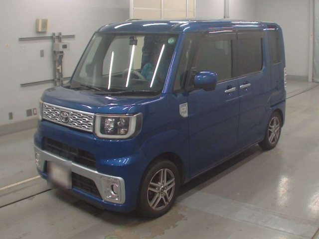 TOYOTA PIXIS MEGA