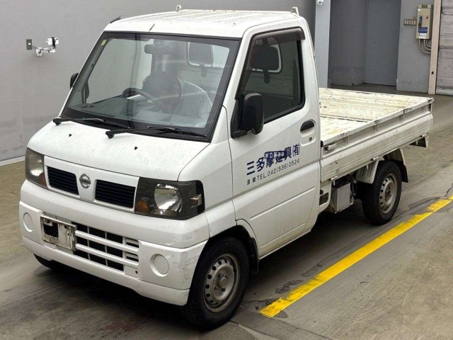 NISSAN CLIPPER TRUCK