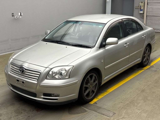 TOYOTA AVENSIS SEDAN