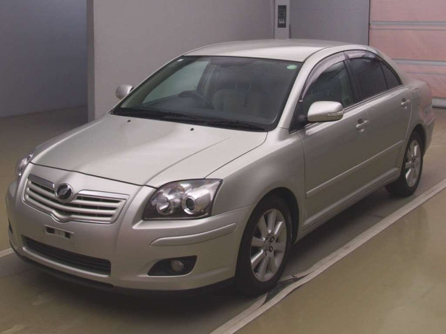 TOYOTA AVENSIS SEDAN